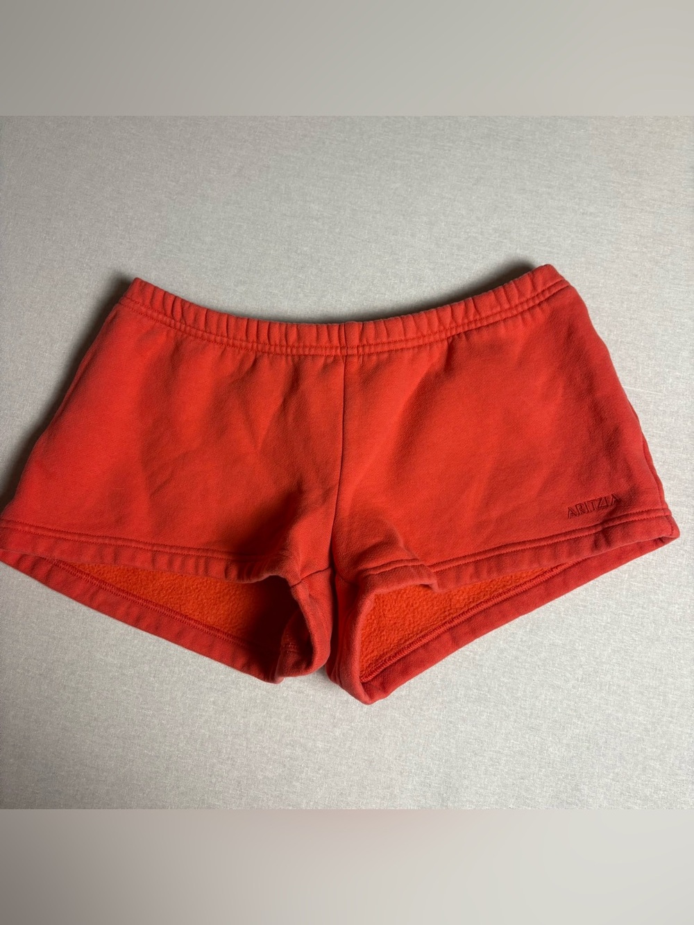 Aritzia SweatFlece boyfriend shorts Size Small Red/orange